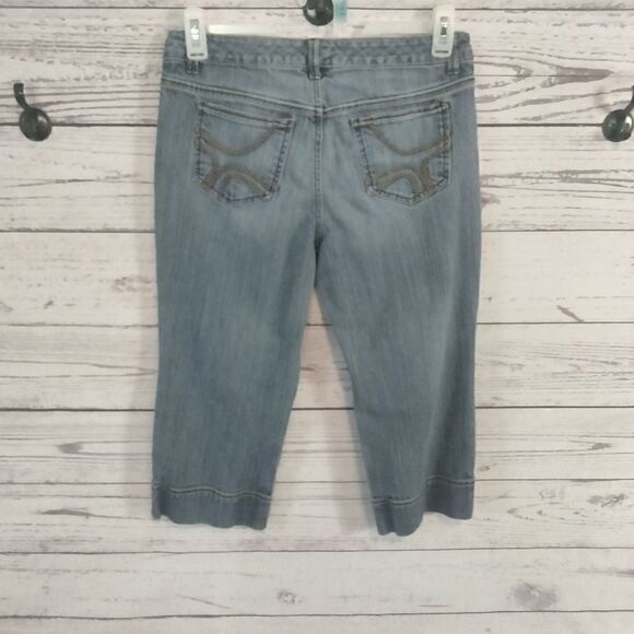 "Tommy Hilfiger" woman's jean capris - Picture 4 of 10